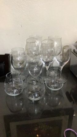 Copas y vasos de vidrio