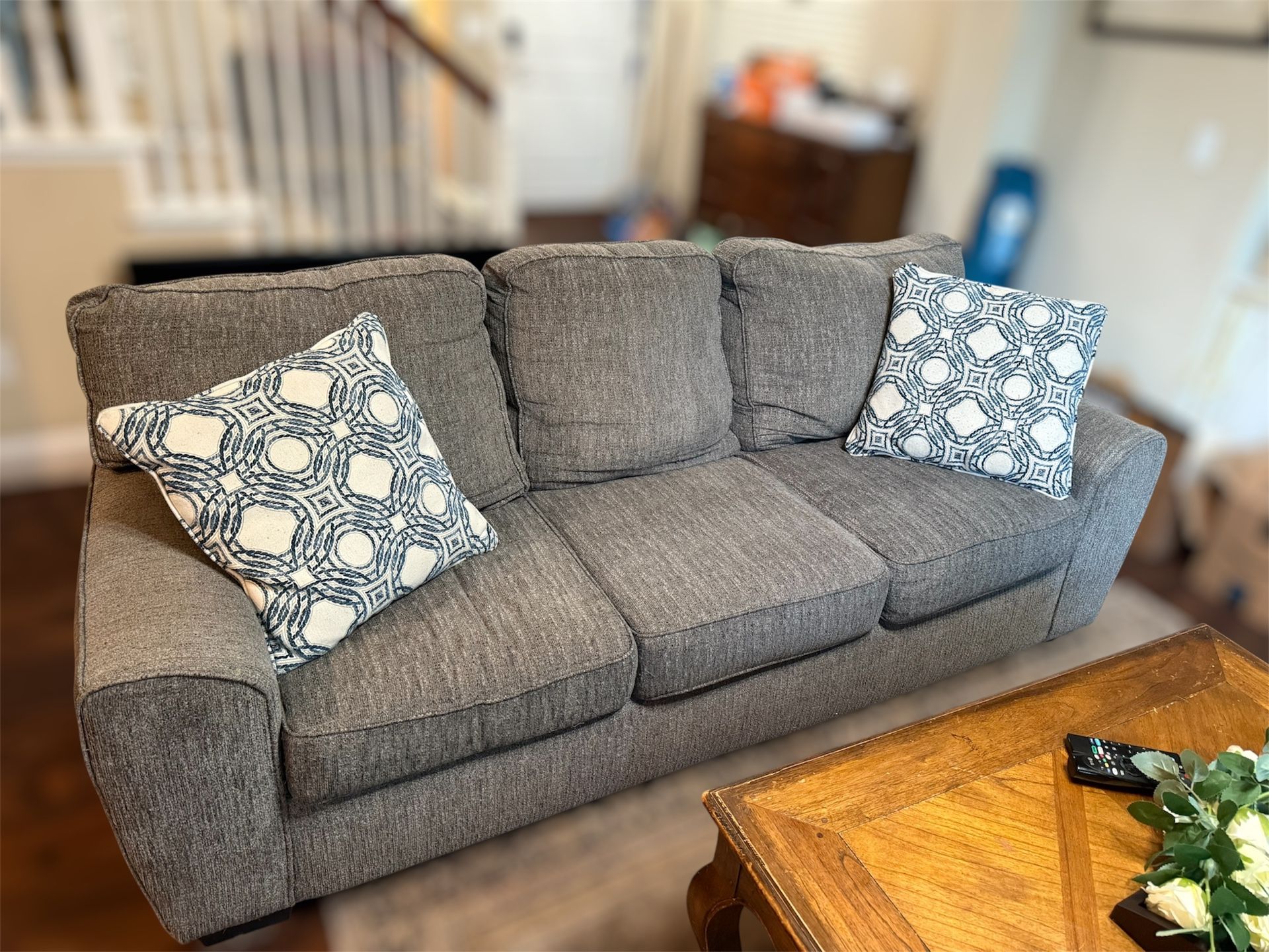 Pre-Owned Gray Couch, 83.5 Inches