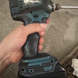 Makita drill and one battery 3.0ah