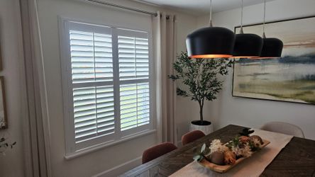 Like New Plantation Shutter