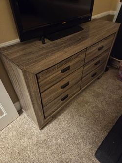 Brown 6 Drawer Dresser