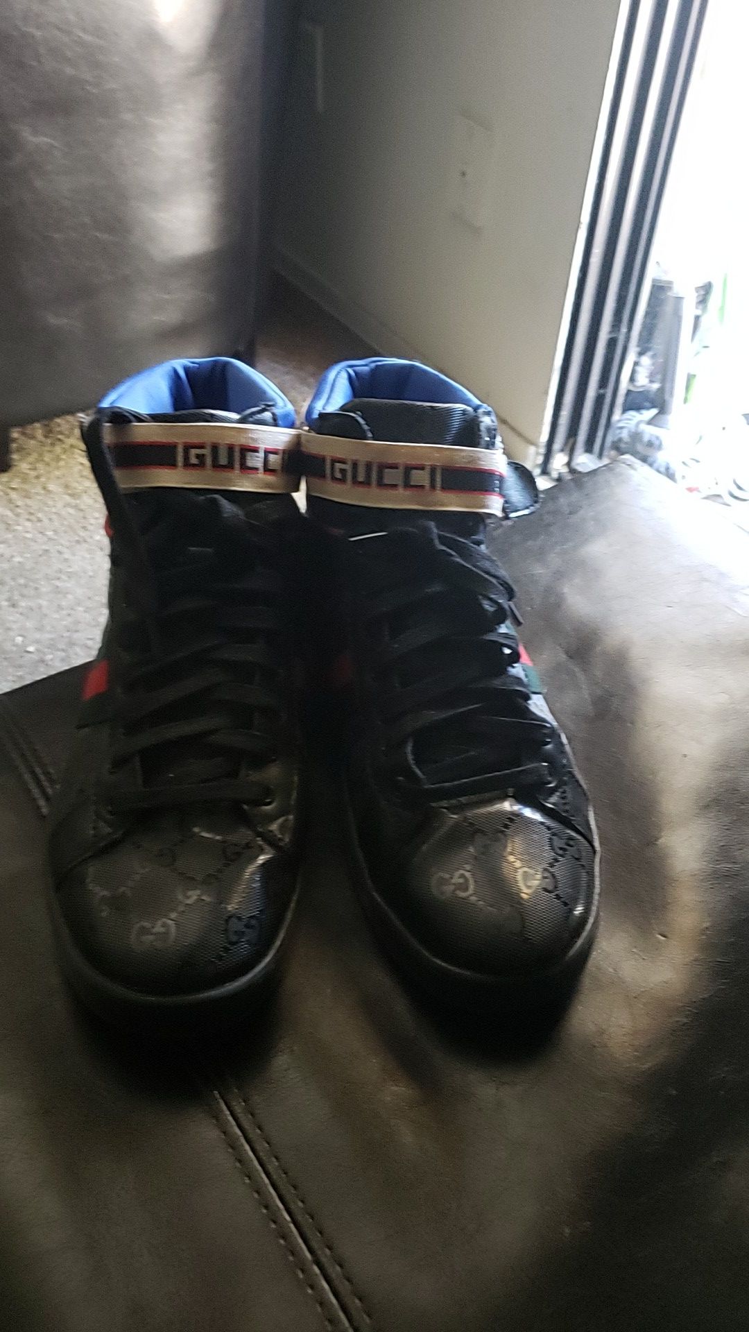 Gucci shoes size 10 $250