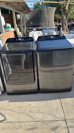Samsung washer and gas dryer set