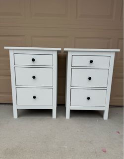 (2) Nght Stands