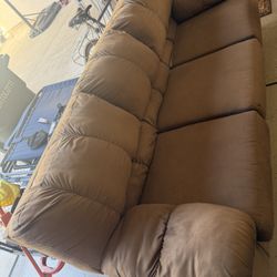 Sued Three Seater 