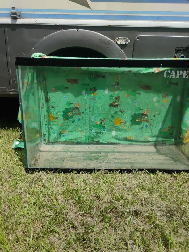 Huge Fish Aquarium Super Heavy Approx 175 Gallon