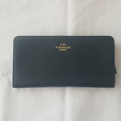 Coach Essential Slim Wallet