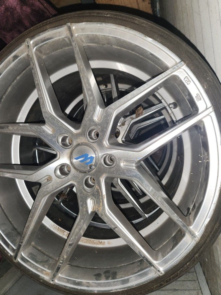 22 In Rims