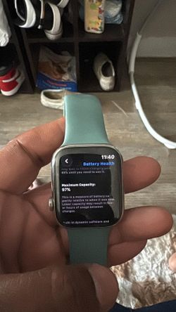 Apple Watch Series 7 titanium