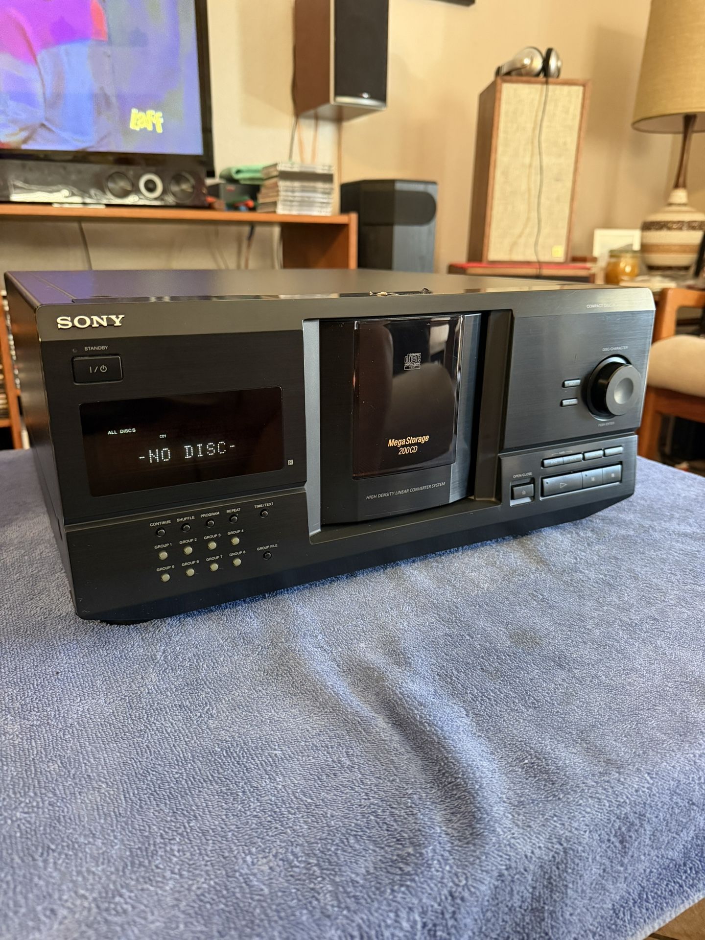 Sony MegaStorage 200 CD Changer (CDP-CX220)