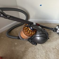 Dyson Vacuum 