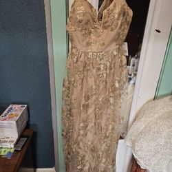 Vestido De Noche Dorado 