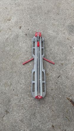 Rubi 24” tile cutter