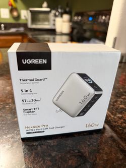 UGREEN NEXODE PRO 160w FAST CHARGER