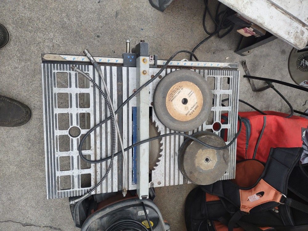Delta Table Saw