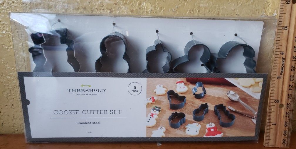New THRESHOLD 5 Piece Stainless Steel Christmas Cookie Cutter Set - SNOWMEN