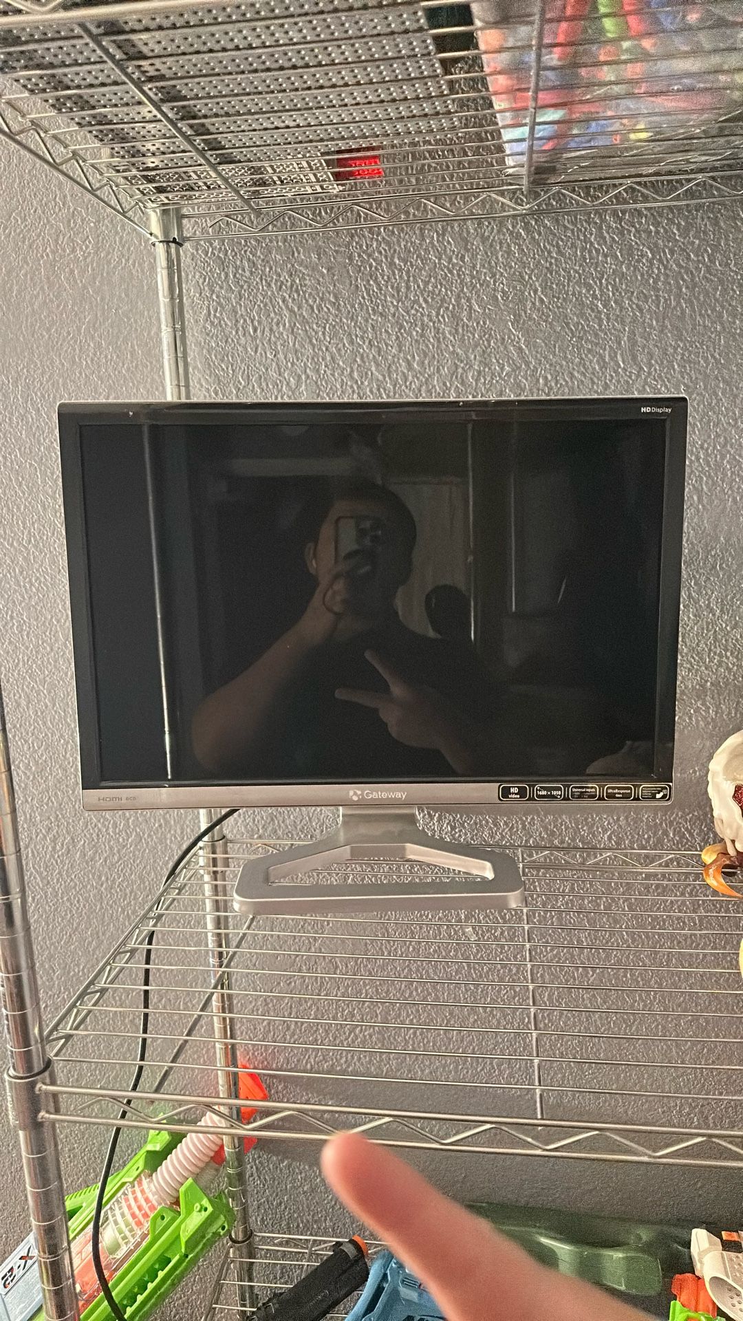 18 Inch Computer Monitor 