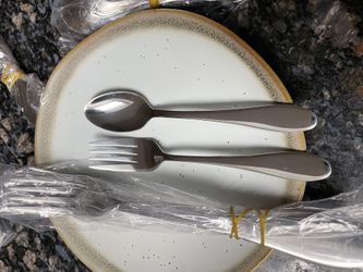 New 20 Pc Stainless Steel Utensil Set