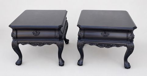 2 American Signature Matching Matte Black End tables/Nightstands