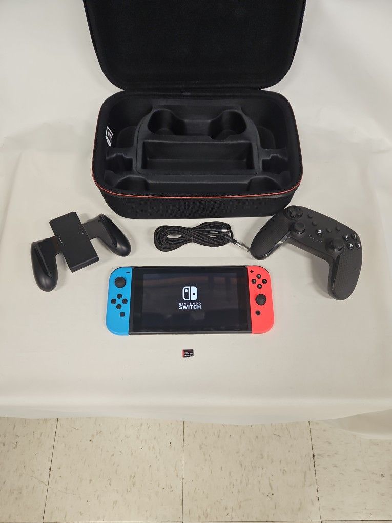 Nintendo Switch 32gb Handheld Game Console Bundle 814793-1