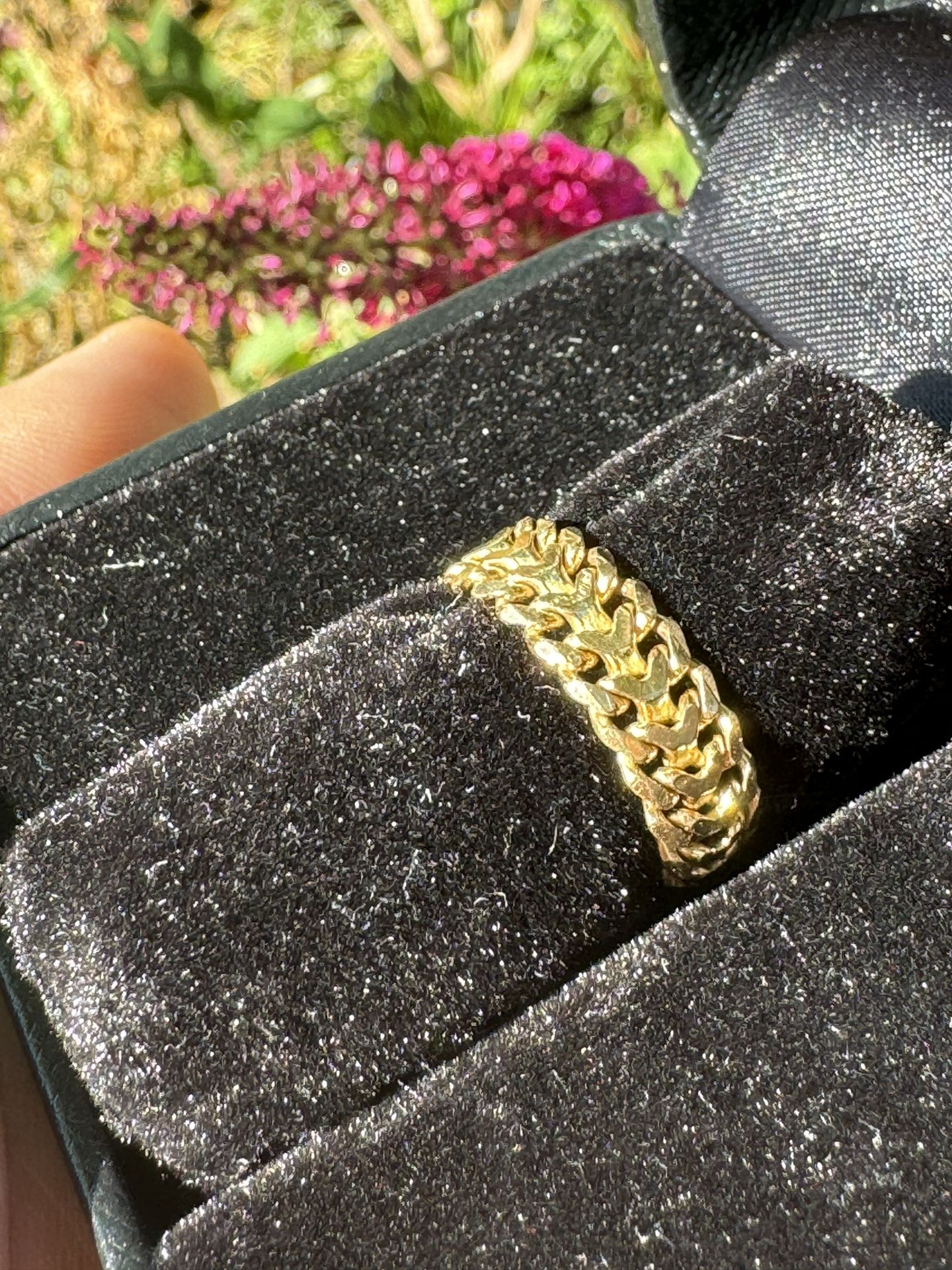 HEART-BIZ RING
