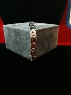 8" Solid Sterling Silver Fancy Link Bracelet w Large Locking Claw Clasp, Made in Italy, signed