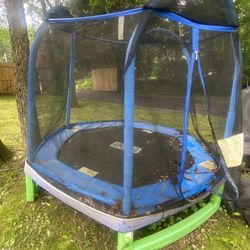 Trampoline 