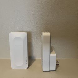 2 - NETGEAR WiFi 6 Mesh Range Extender (EAX12)