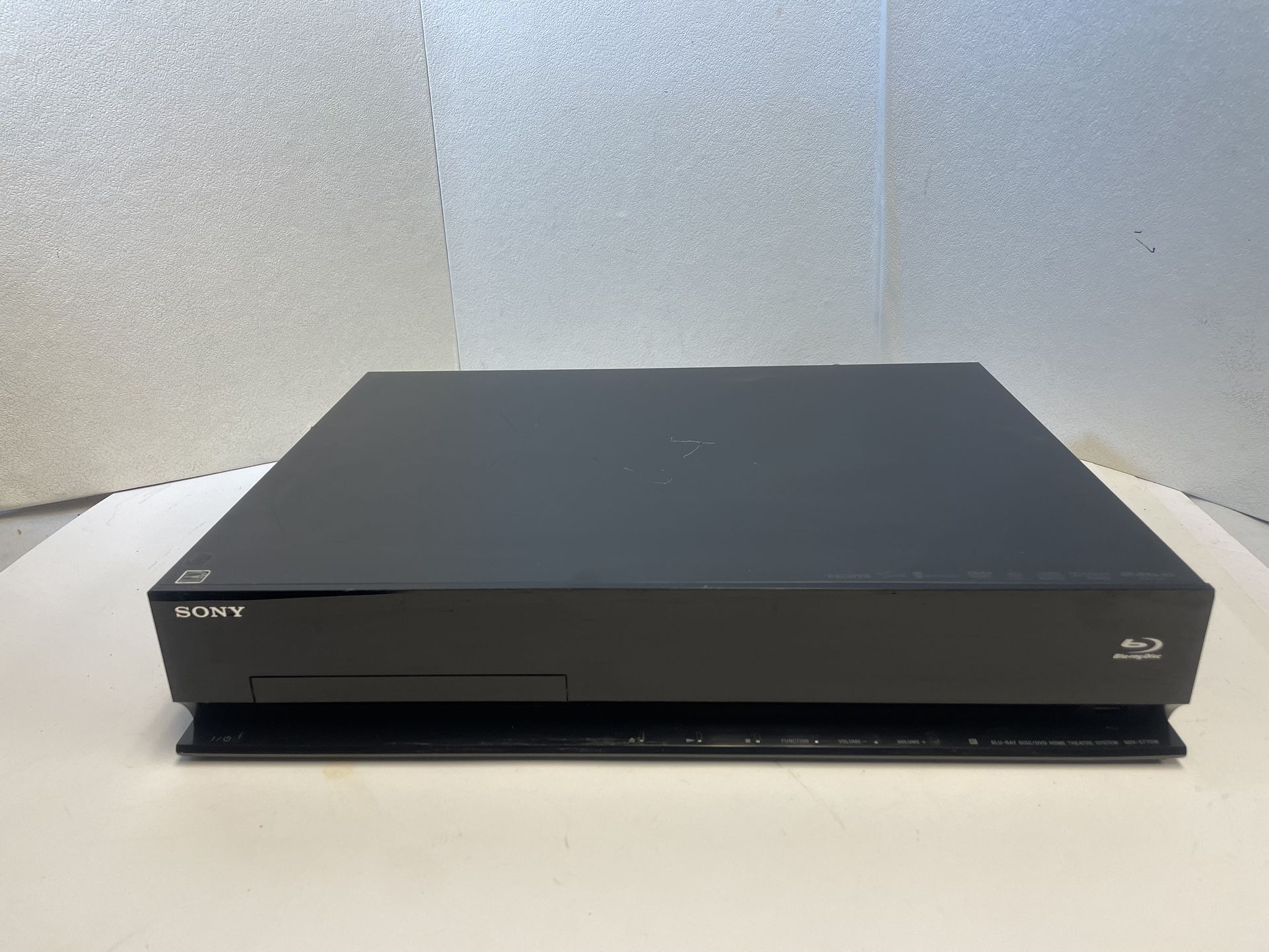 Sony BDV-E280 3D Blu-Ray SACD DVD Home Theater Base Unit TESTED No Remote