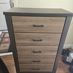 Chest 5 Drawer 