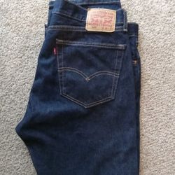 Men's Size 36 Waist 30 Length Levi's 505 Boot Cut Jeans