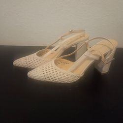 Zapatos de tacón beige elegantes – como nuevos ✨