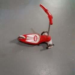 66% Off -Radio Flyer Scooter -Red