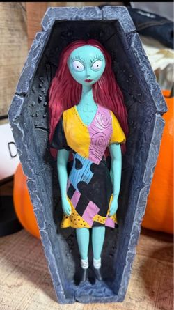 Disney The Nightmare Before Christmas Sally in Coffin Limited Edition Figurine