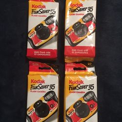 KODAK FunSaver 35mm Single Use Camera
