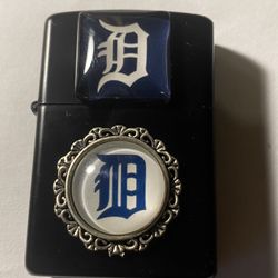 Detroit Tigers fliptop lighter new without fluid
