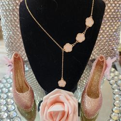 Beautiful Necklace New 