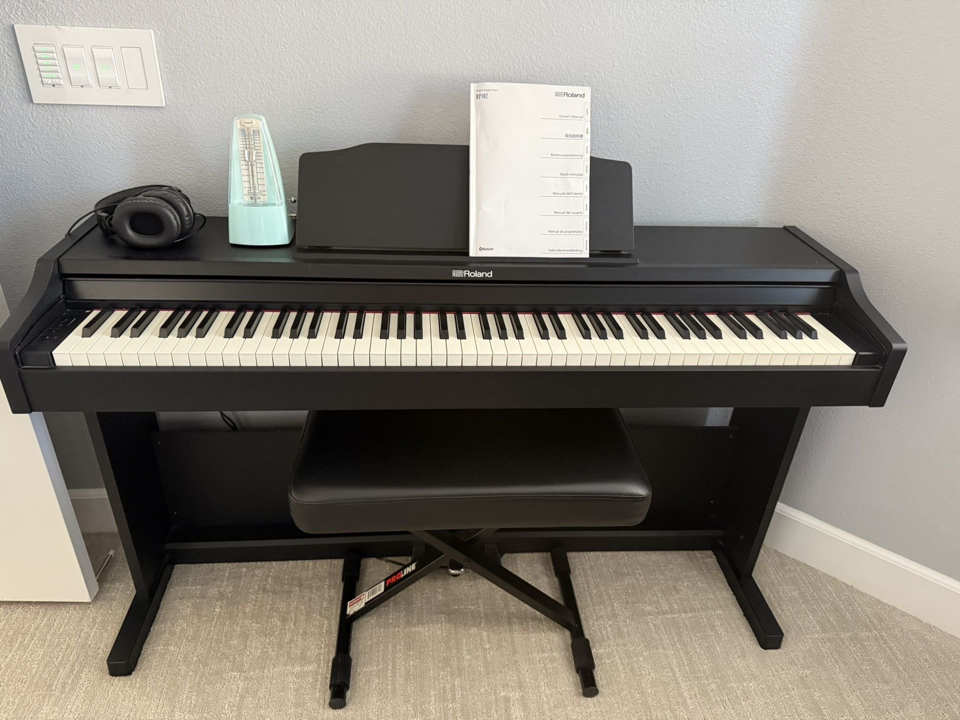 Roland Digital Piano RP102