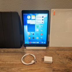 Apple iPad 9th Gen 10.2" Retina Display WiFi/Cellular 64GB/256GB Silver Or Space Gray