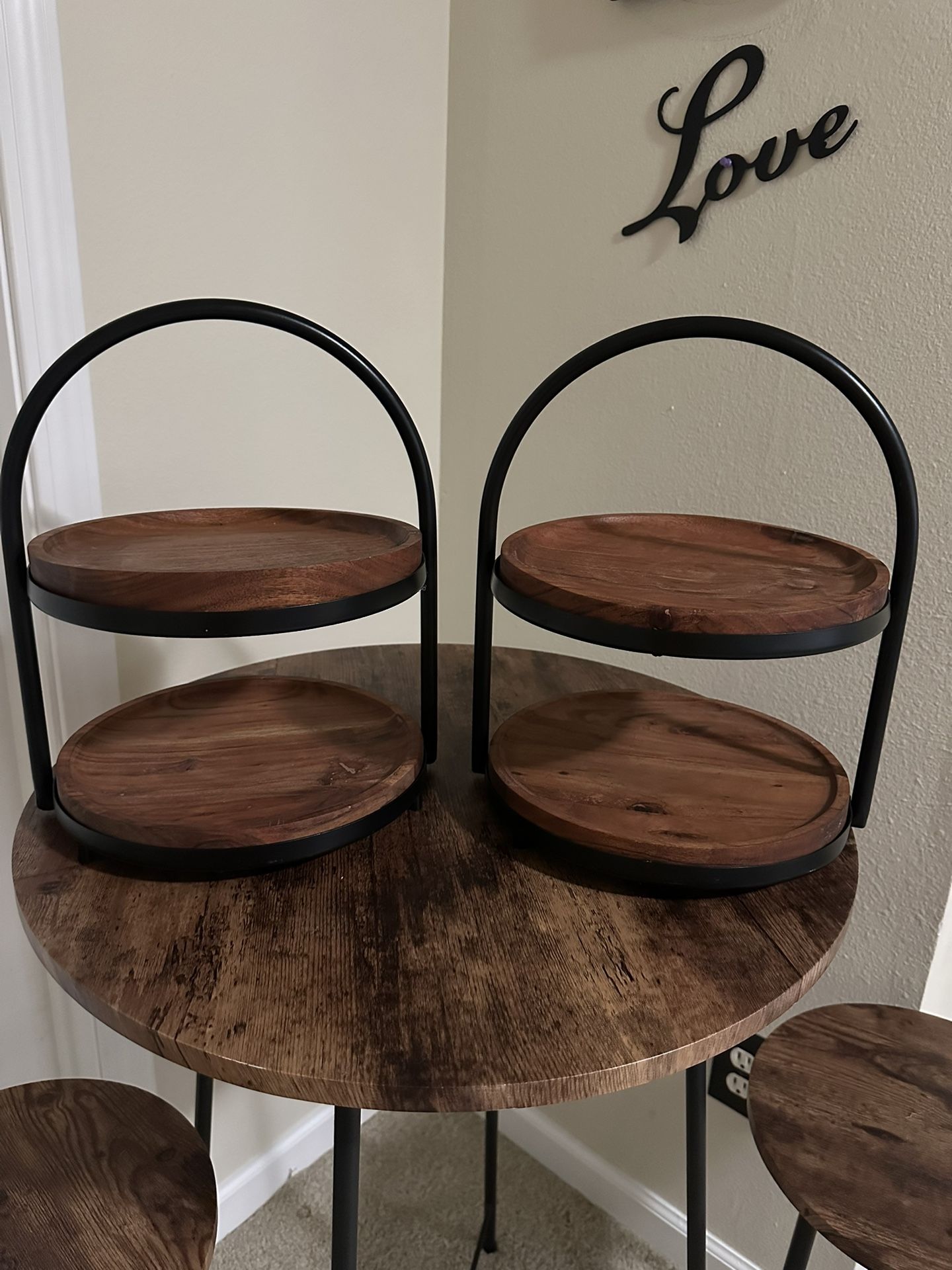 2-Tier Cupcake and Cake Stand with Handle -