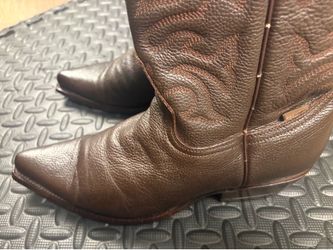 Brown  Size 8