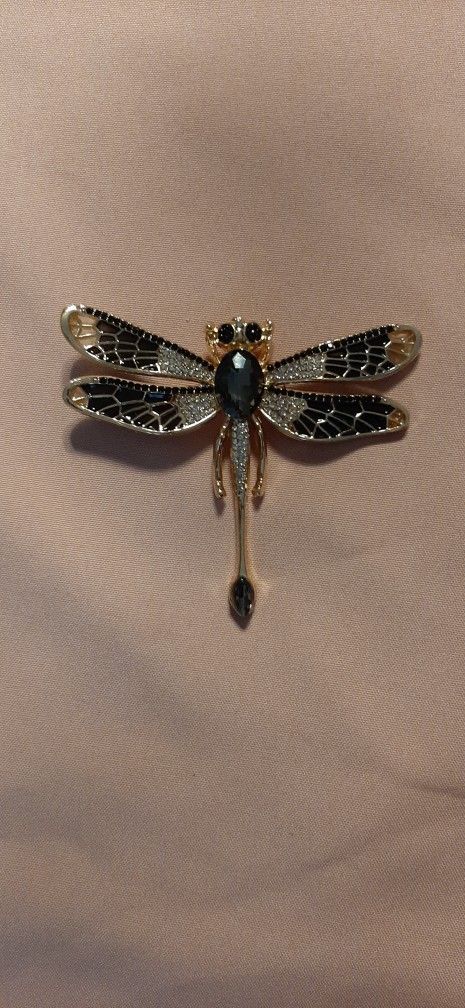 Large dragonfly brooch pin