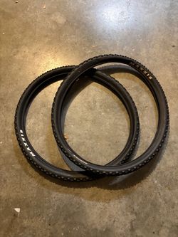 Maxxis tires