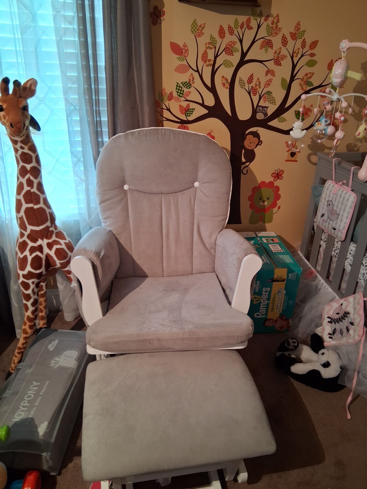 Nursery Chair And Ottoman