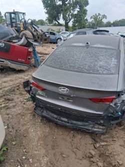 2018 HYUNDAI ELANTRA PARTS
