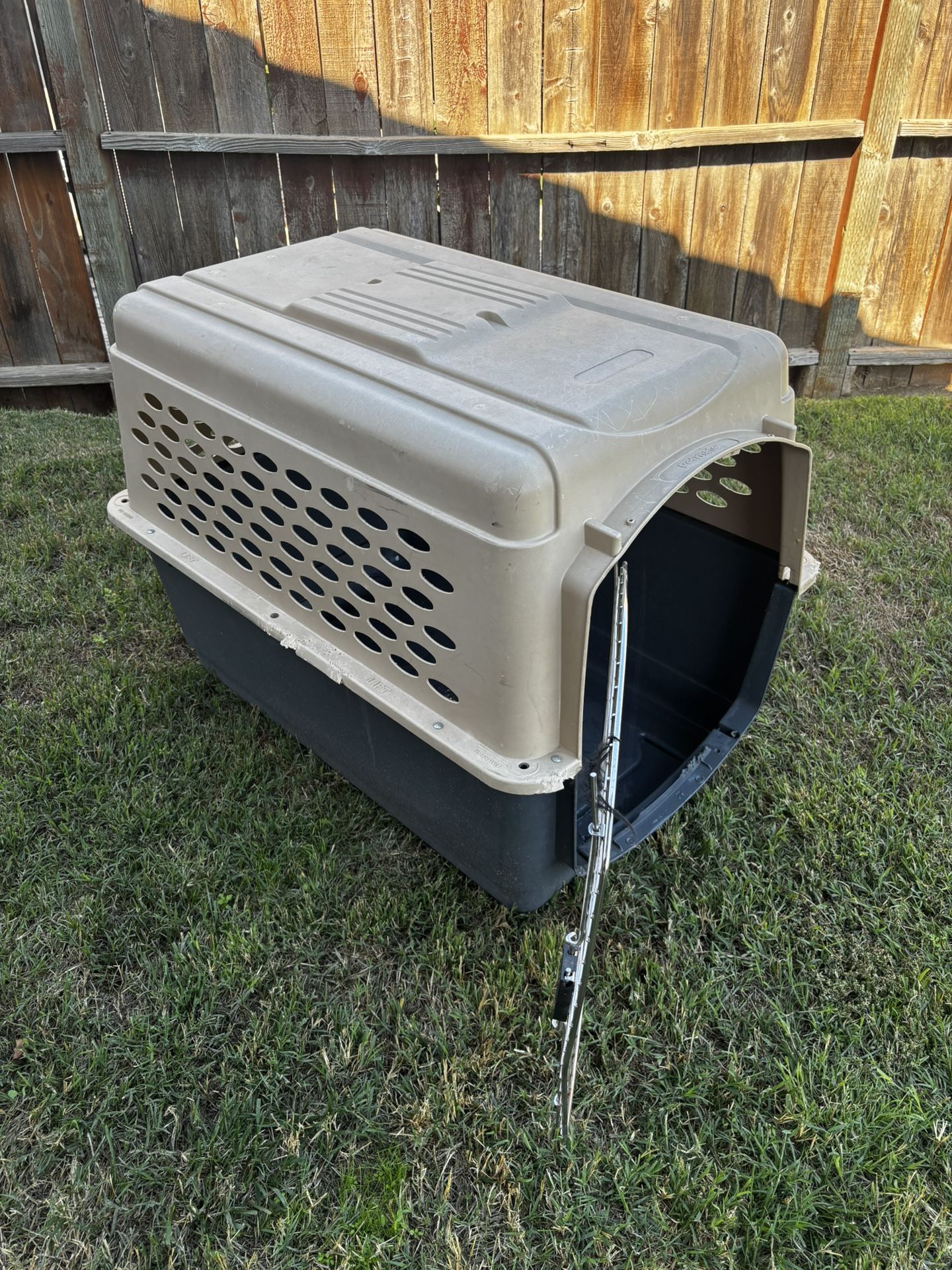 PETMATE XL Dog Crate / Kennel