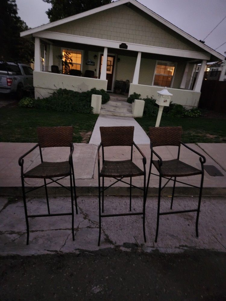 3 Free Bar Stools In Point Loma