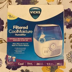Vicks Filtered Cool Moisture Humidifier Model Vev400