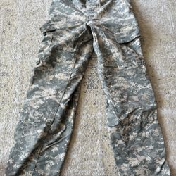 Official US Army Issued Pants In Size 35 X 32 Mens, No Supreme, Ralph Lauren, Ysl 