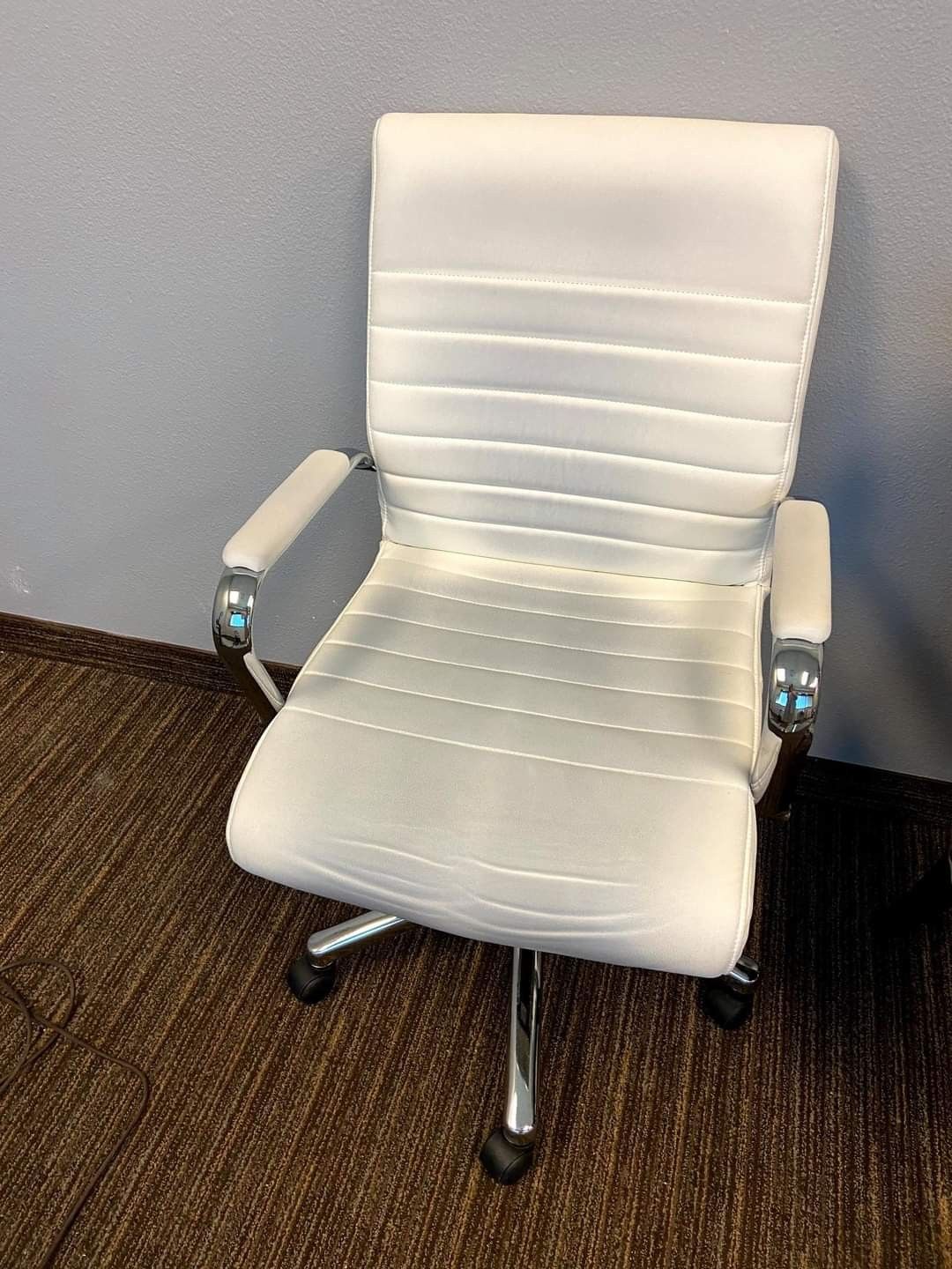 Desk chair